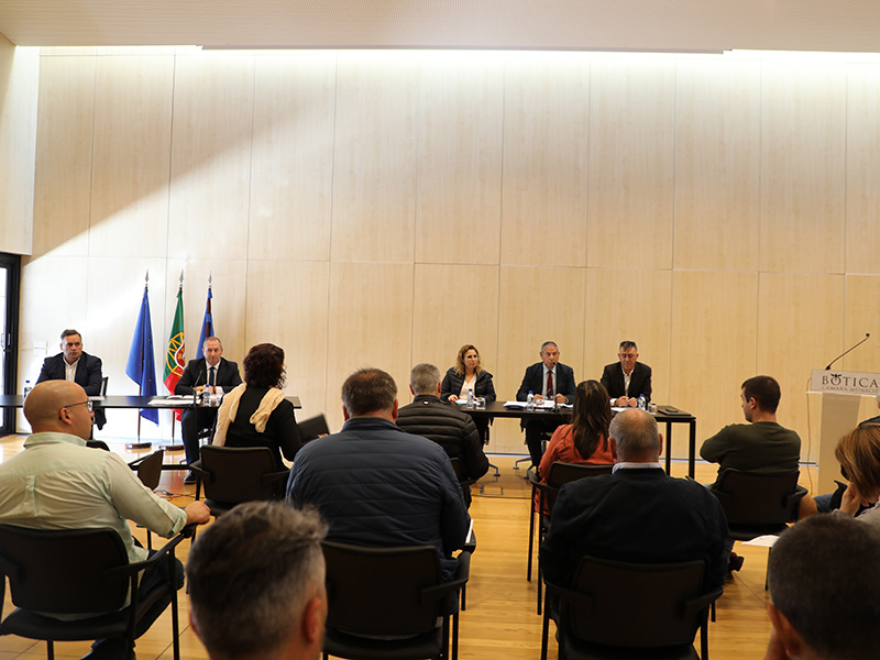 Assembleia Municipal aprovou IMI na taxa mnima e devoluo do IRS aos muncipes 